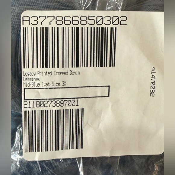 Woman’s 3X Blue Legacy Print Pull On Denim Crop Leggings Back Pockets - Picture 8 of 8